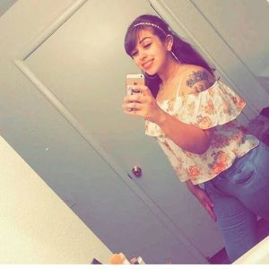 Meet your Posher, Stephanie